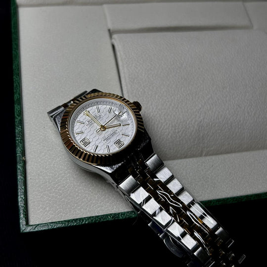 Rolex Datejust 41 Automatic For Her - Two Tone White - Giiz store