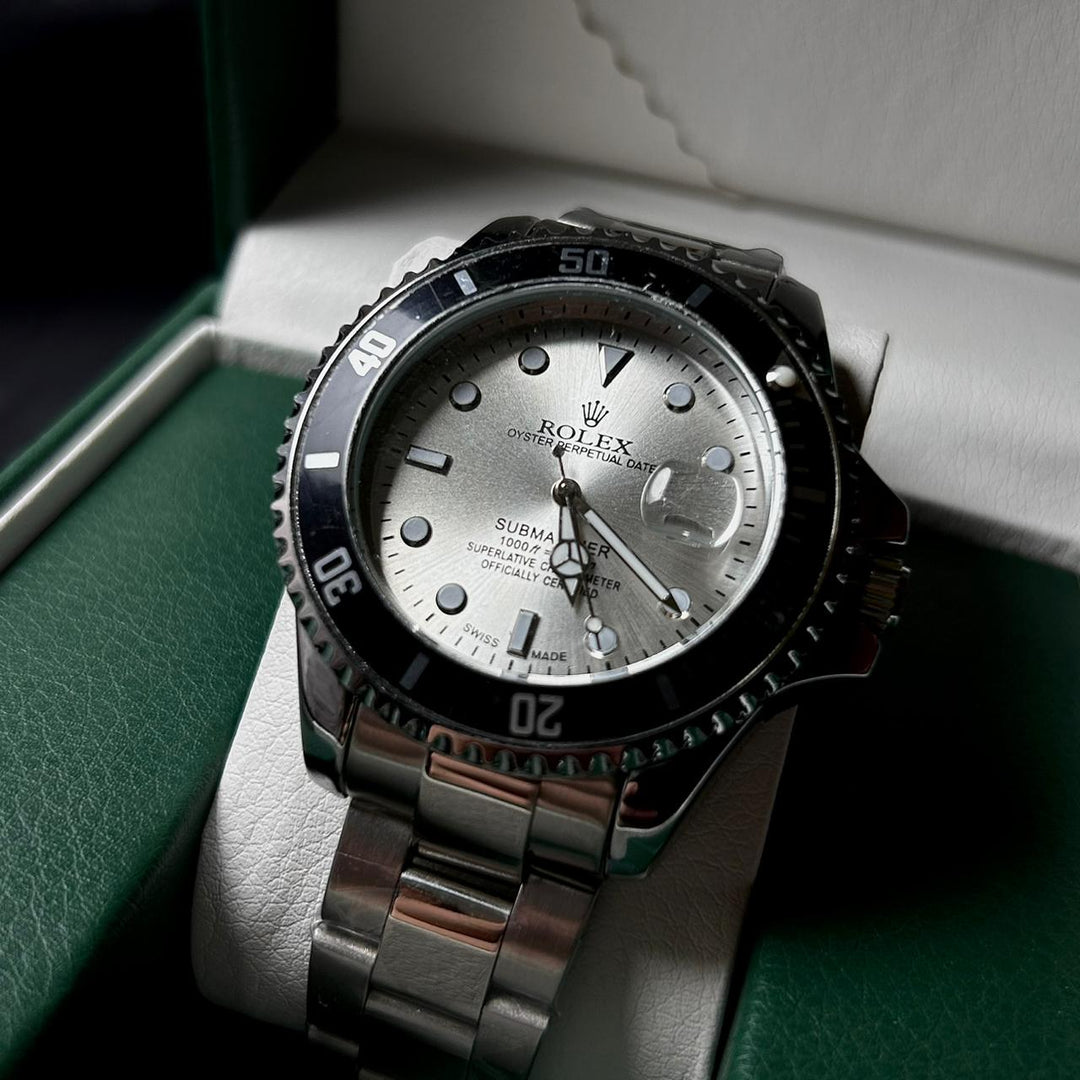 Rolex Submariner For Him - Silver With Black Bezel - Giiz store