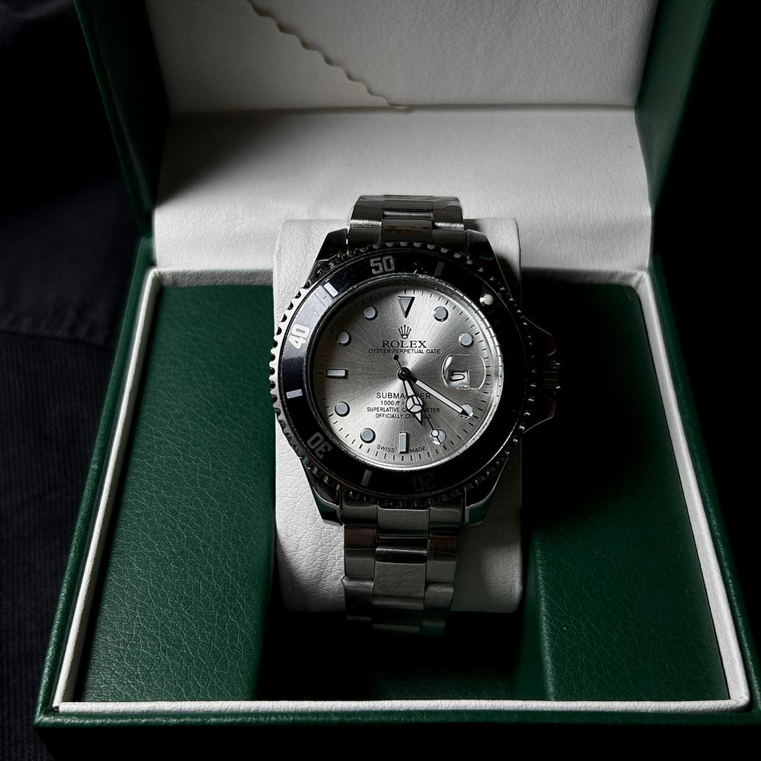 Rolex Submariner For Him - Silver With Black Bezel - Giiz store
