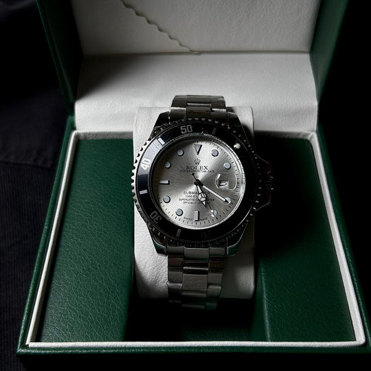 Rolex Submariner For Him - Silver With Black Bezel - Giiz store