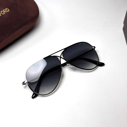 Tom Ford Aviator TF0487 - Silver Smoke Gradient - Giiz store