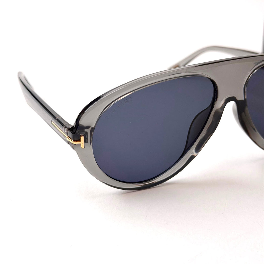 TOM FORD Camillo FT0988 – Transparent Grey Smoke - Giiz store