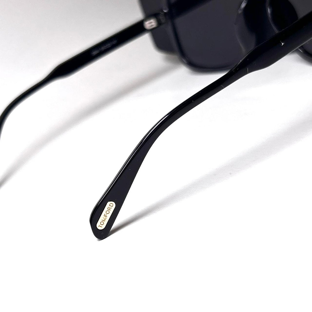 Tom Ford Falconer – Black - Giiz store