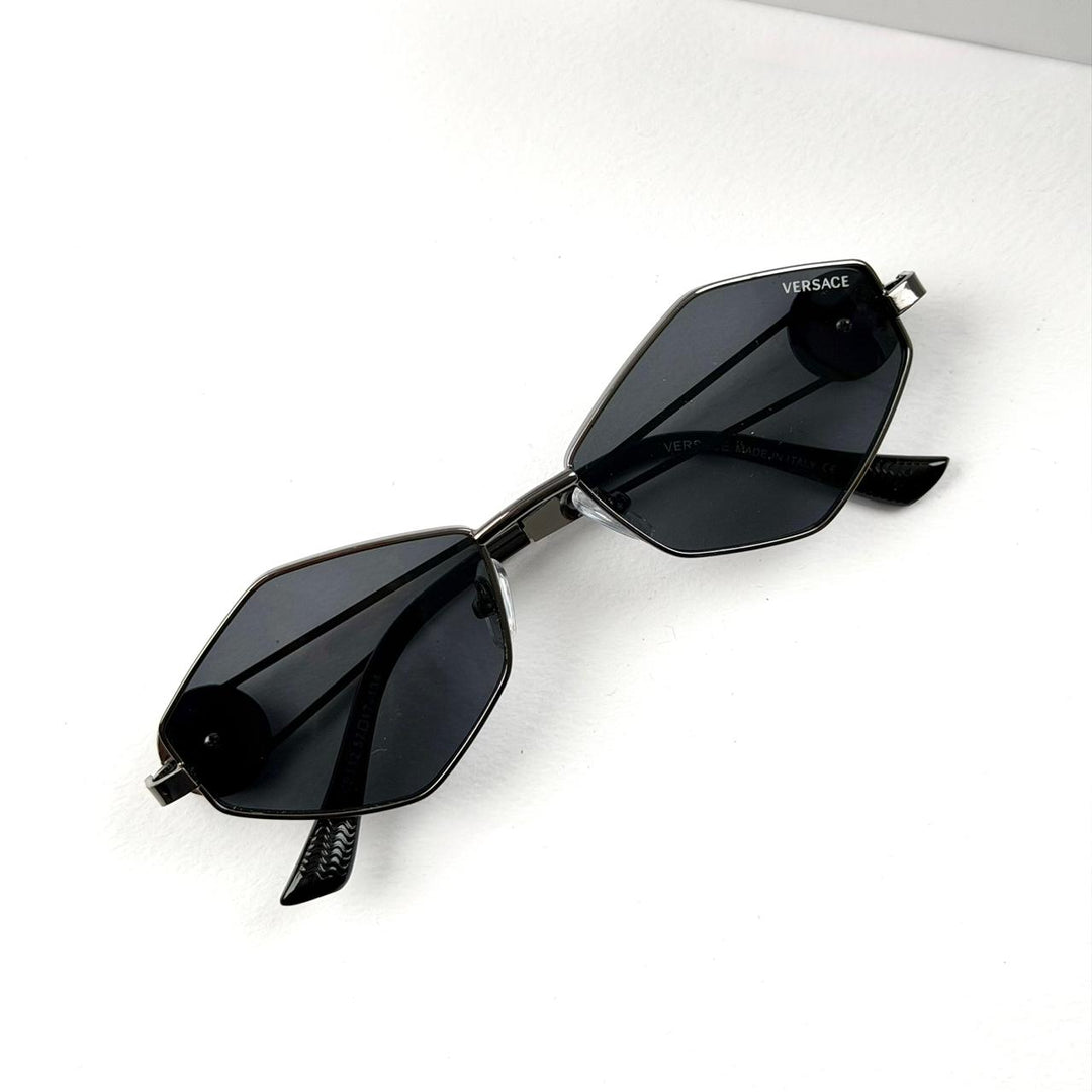 Versace Medusa Geometric T091 - Black - Giiz store